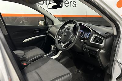 2015 Suzuki SX4 - Thumbnail