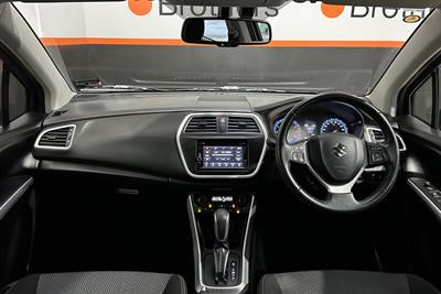 2015 Suzuki SX4 - Thumbnail