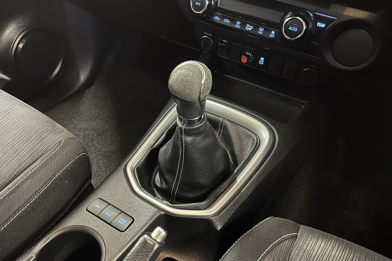 2016 Toyota Hilux