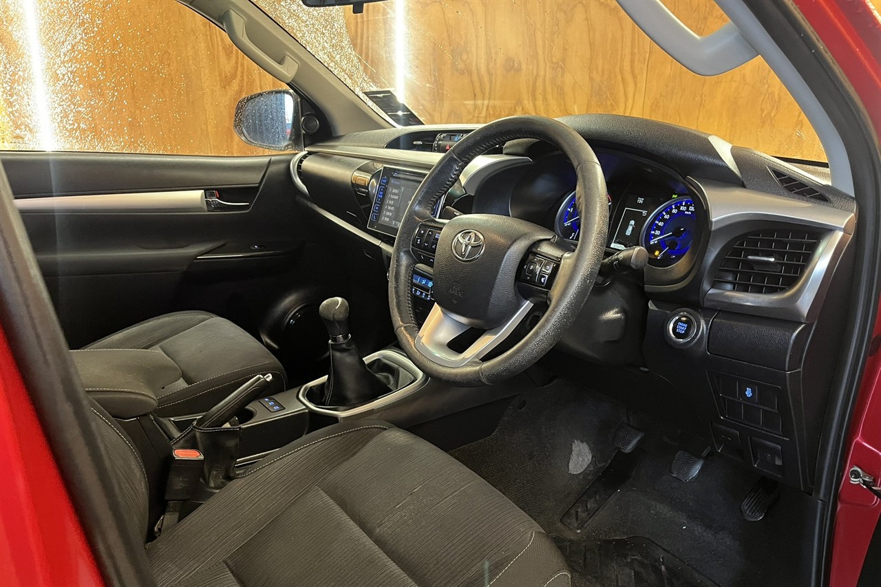 2016 Toyota Hilux