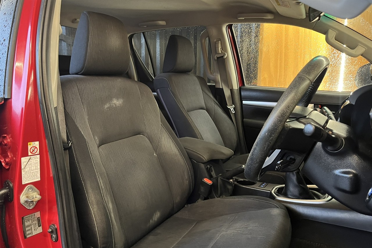 2016 Toyota Hilux