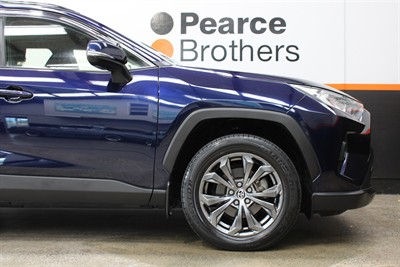 2023 Toyota RAV4 - Thumbnail