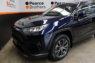 2023 Toyota RAV4 - Thumbnail
