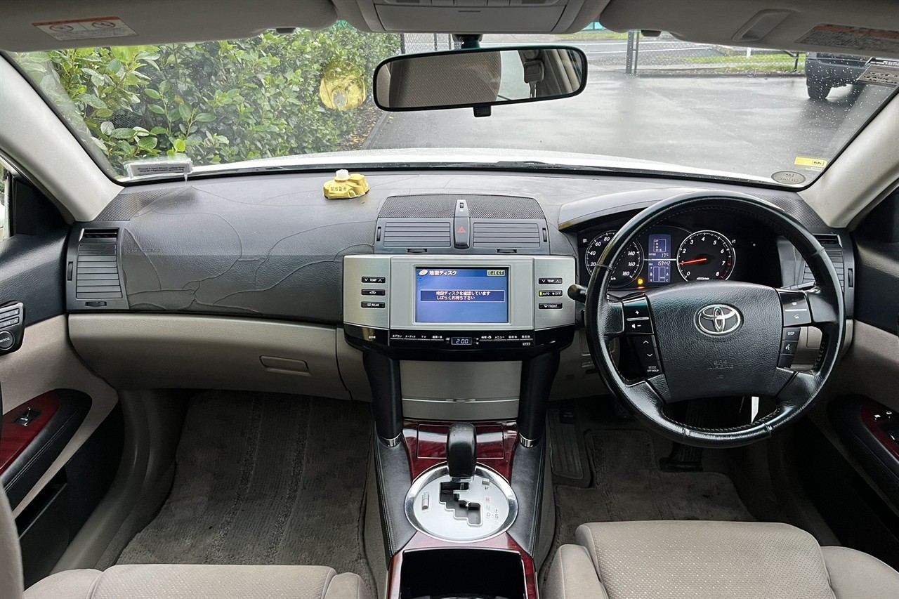 2004 Toyota Markx