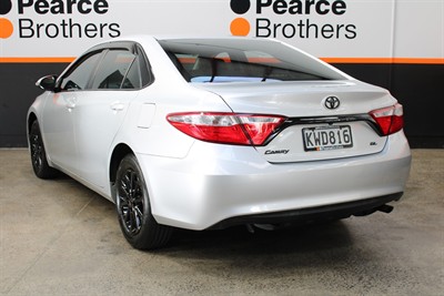 2017 Toyota Camry - Thumbnail