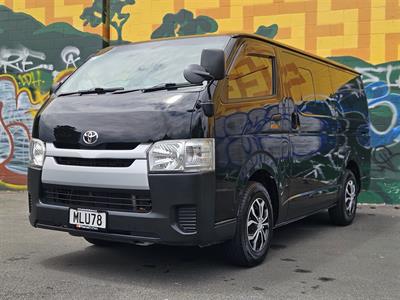 2015 Toyota Hiace - Thumbnail