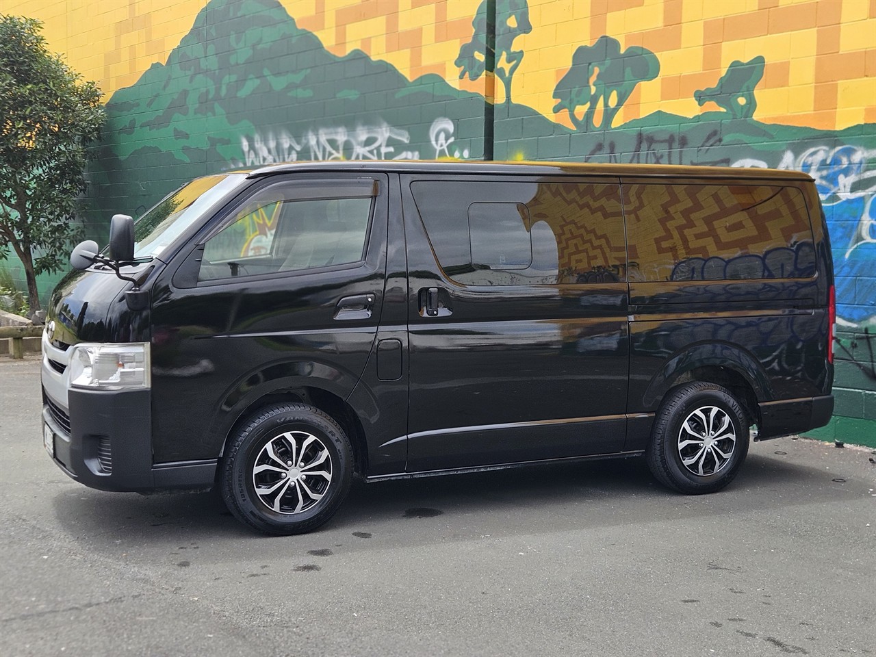 2015 Toyota Hiace