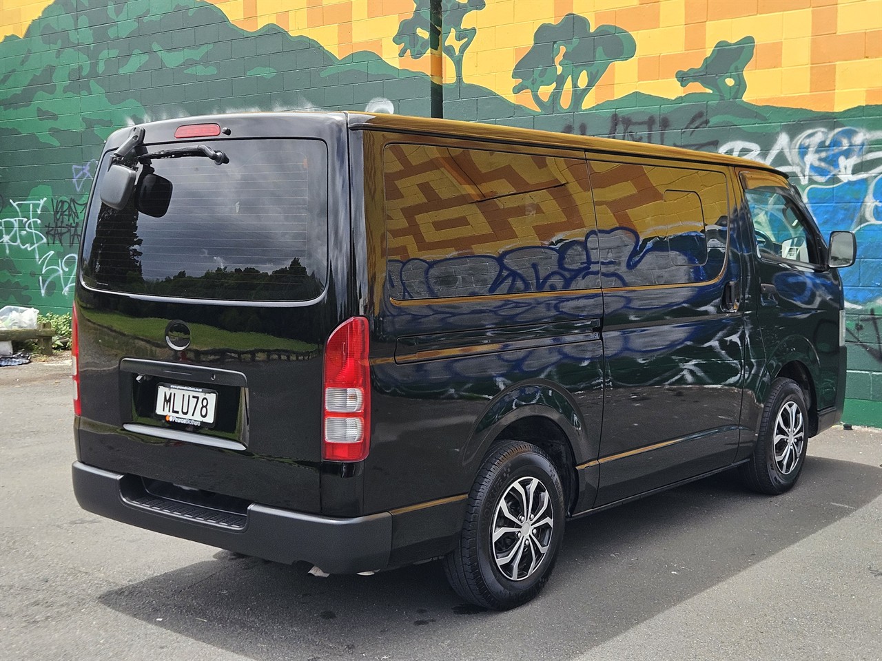 2015 Toyota Hiace