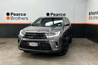 2017 Toyota HIGHLANDER - Image Coming Soon