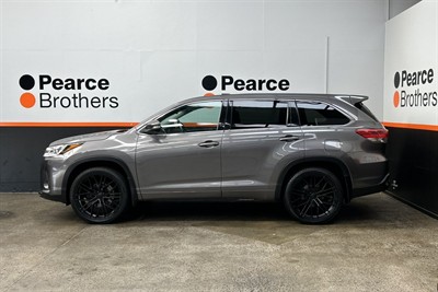 2017 Toyota HIGHLANDER - Thumbnail