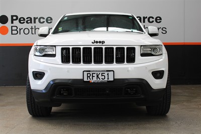 2016 Jeep Grand Cherokee - Thumbnail