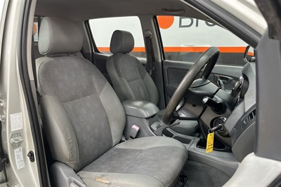 2006 Toyota Hilux - Thumbnail