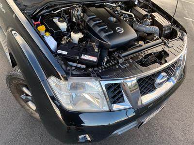 2011 Nissan Navara - Thumbnail