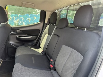 2022 Mitsubishi Triton - Thumbnail