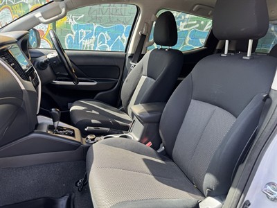 2022 Mitsubishi Triton - Thumbnail