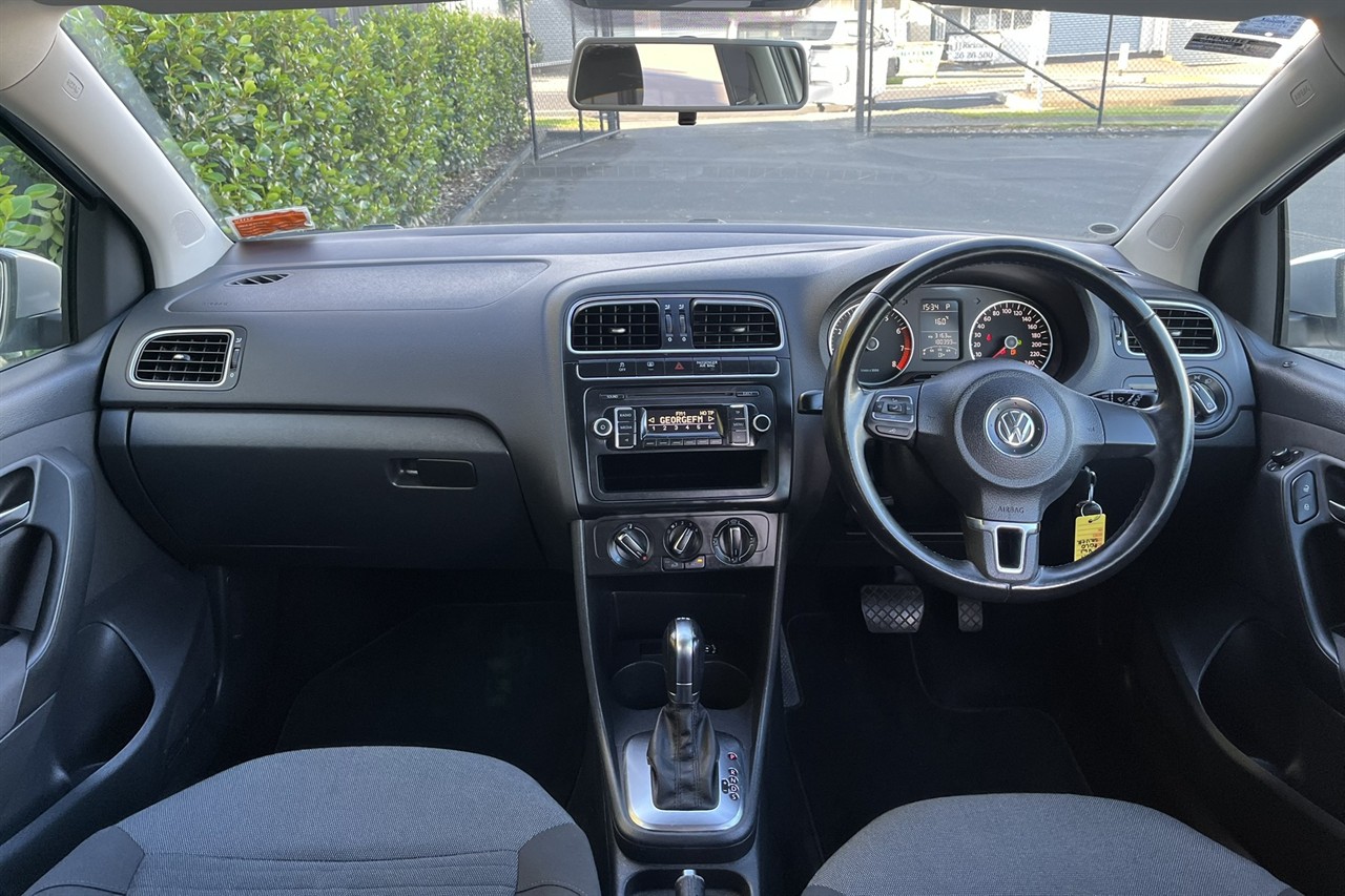 2011 Volkswagen POLO