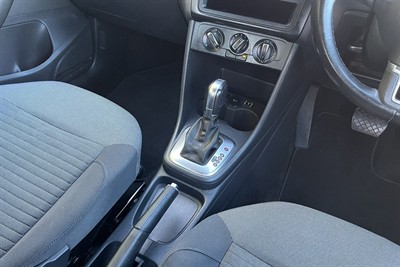 2011 Volkswagen POLO - Thumbnail