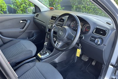 2011 Volkswagen POLO - Thumbnail