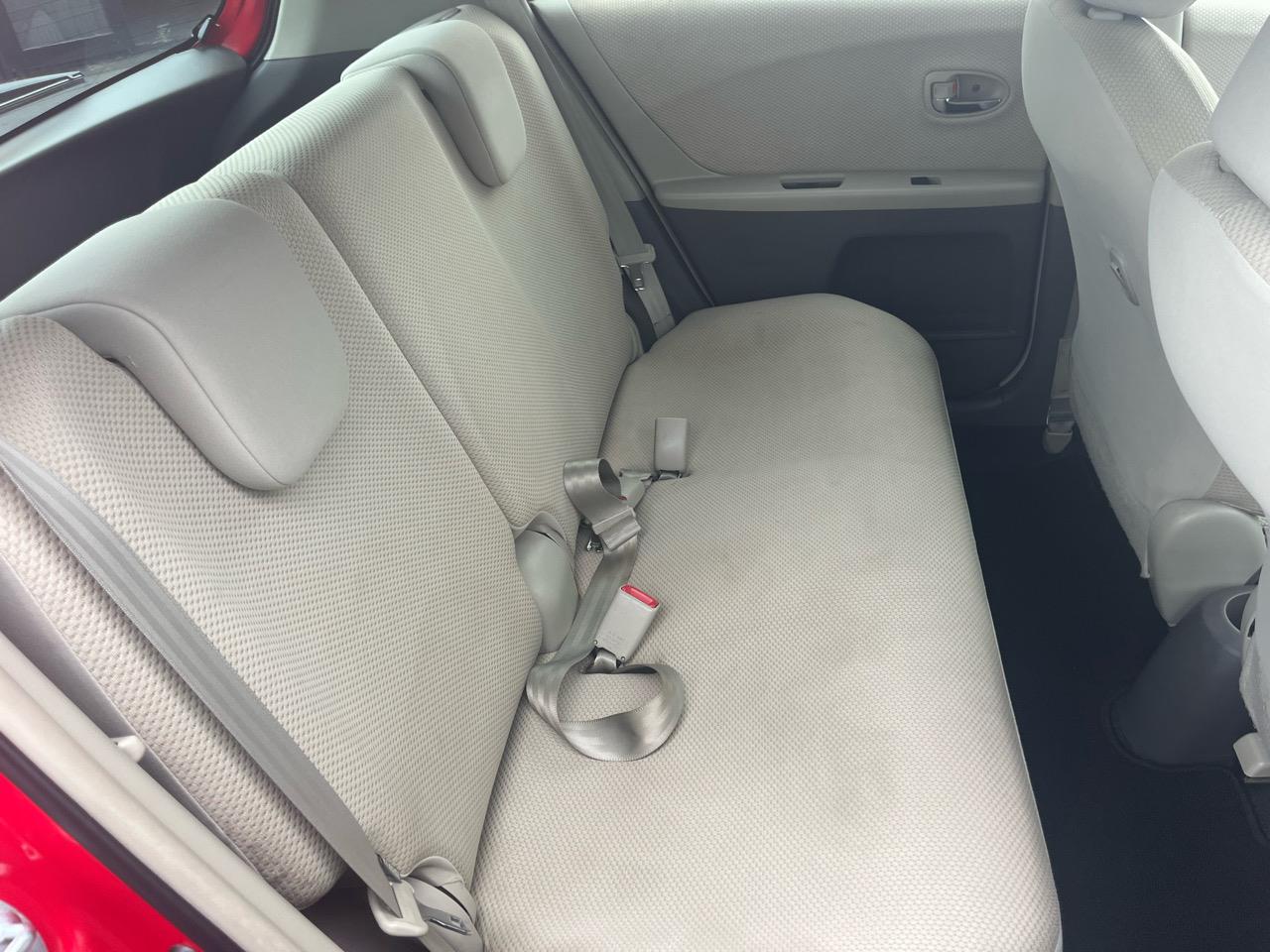 2010 Toyota Vitz