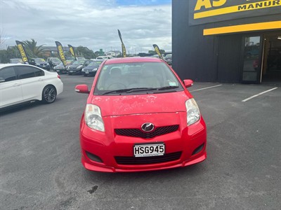 2010 Toyota Vitz - Thumbnail