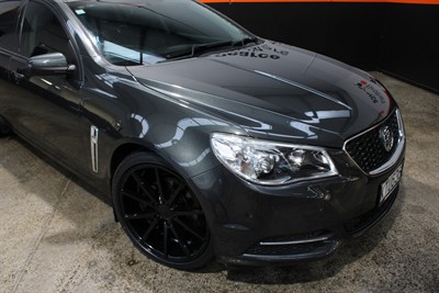2017 Holden COMMODORE - Thumbnail