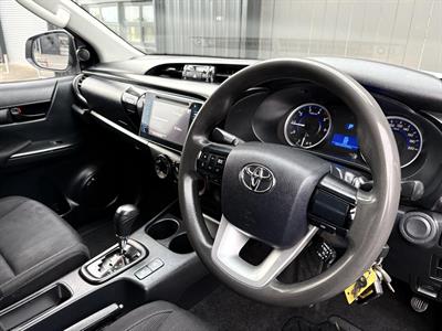 2017 Toyota Hilux - Thumbnail