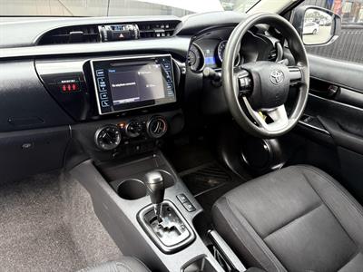 2017 Toyota Hilux - Thumbnail