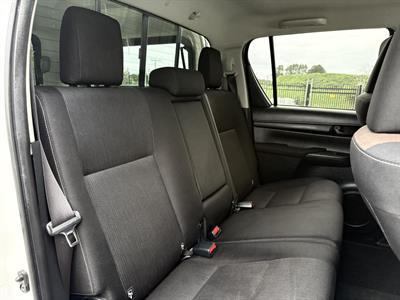2017 Toyota Hilux - Thumbnail