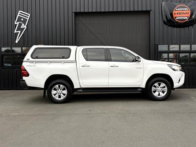 2017 Toyota Hilux - Thumbnail