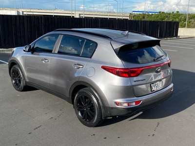 2017 Kia SPORTAGE - Thumbnail