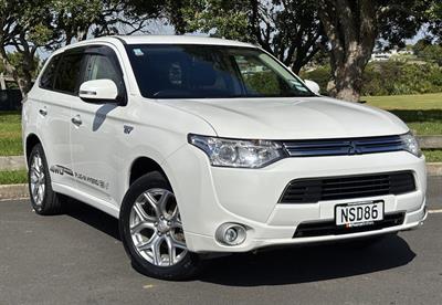 2014 Mitsubishi Outlander - Image Coming Soon