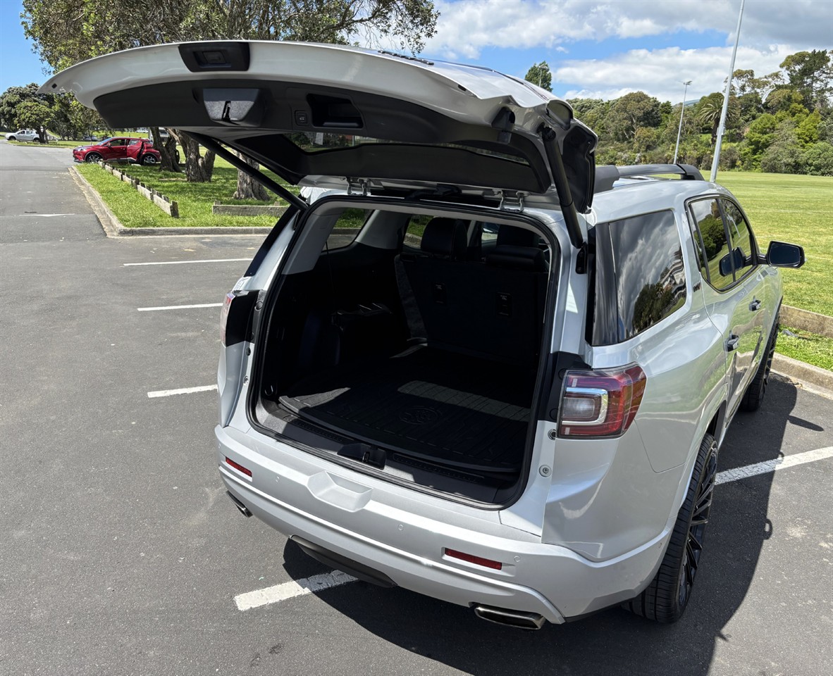 2018 Holden Acadia