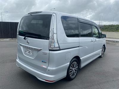 2015 Nissan SERENA - Thumbnail