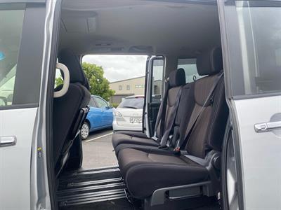 2015 Nissan SERENA - Thumbnail