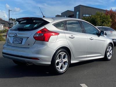 2015 Ford Focus - Thumbnail