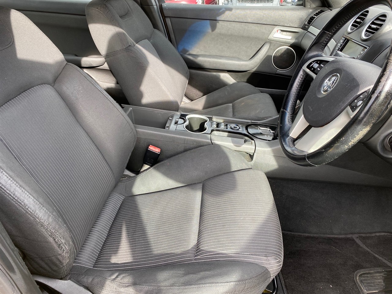 2011 Holden COMMODORE