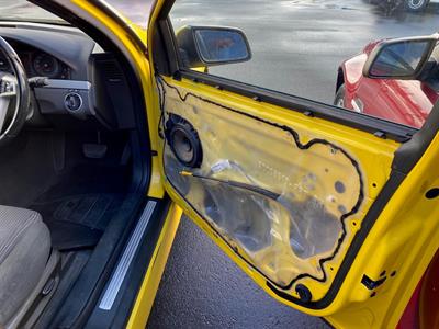 2011 Holden COMMODORE - Thumbnail