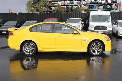 2011 Holden COMMODORE - Thumbnail