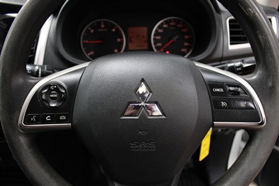 2017 Mitsubishi Triton - Thumbnail