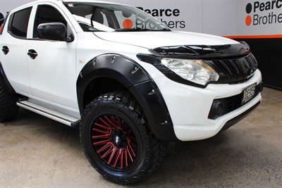 2017 Mitsubishi Triton - Thumbnail