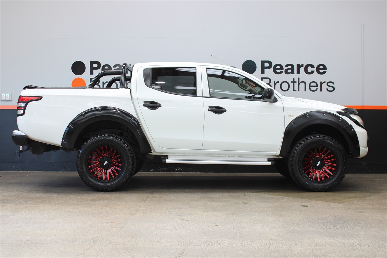 2017 Mitsubishi Triton