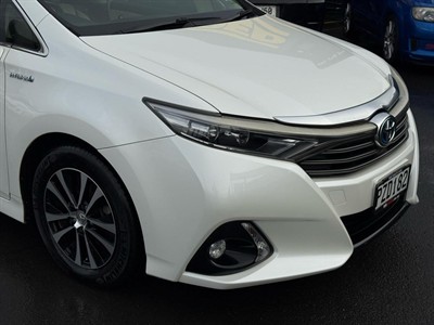 2013 Toyota Sai - Thumbnail