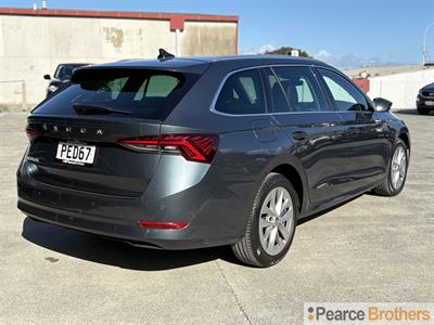2022 Skoda Octavia - Thumbnail