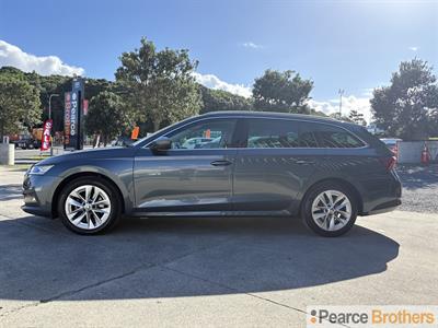 2022 Skoda Octavia - Thumbnail