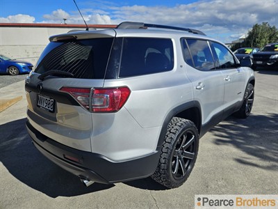2020 Holden Acadia - Thumbnail