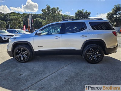 2020 Holden Acadia - Thumbnail