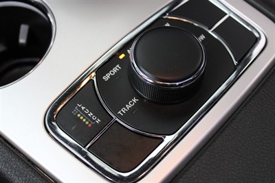 2015 Jeep Grand Cherokee - Thumbnail