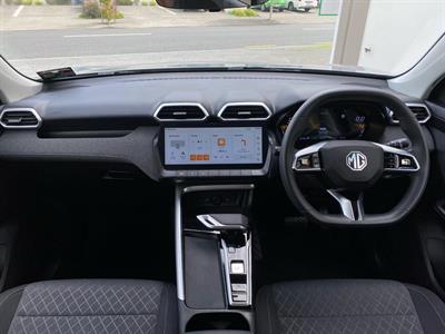 2025 MG ZS - Thumbnail