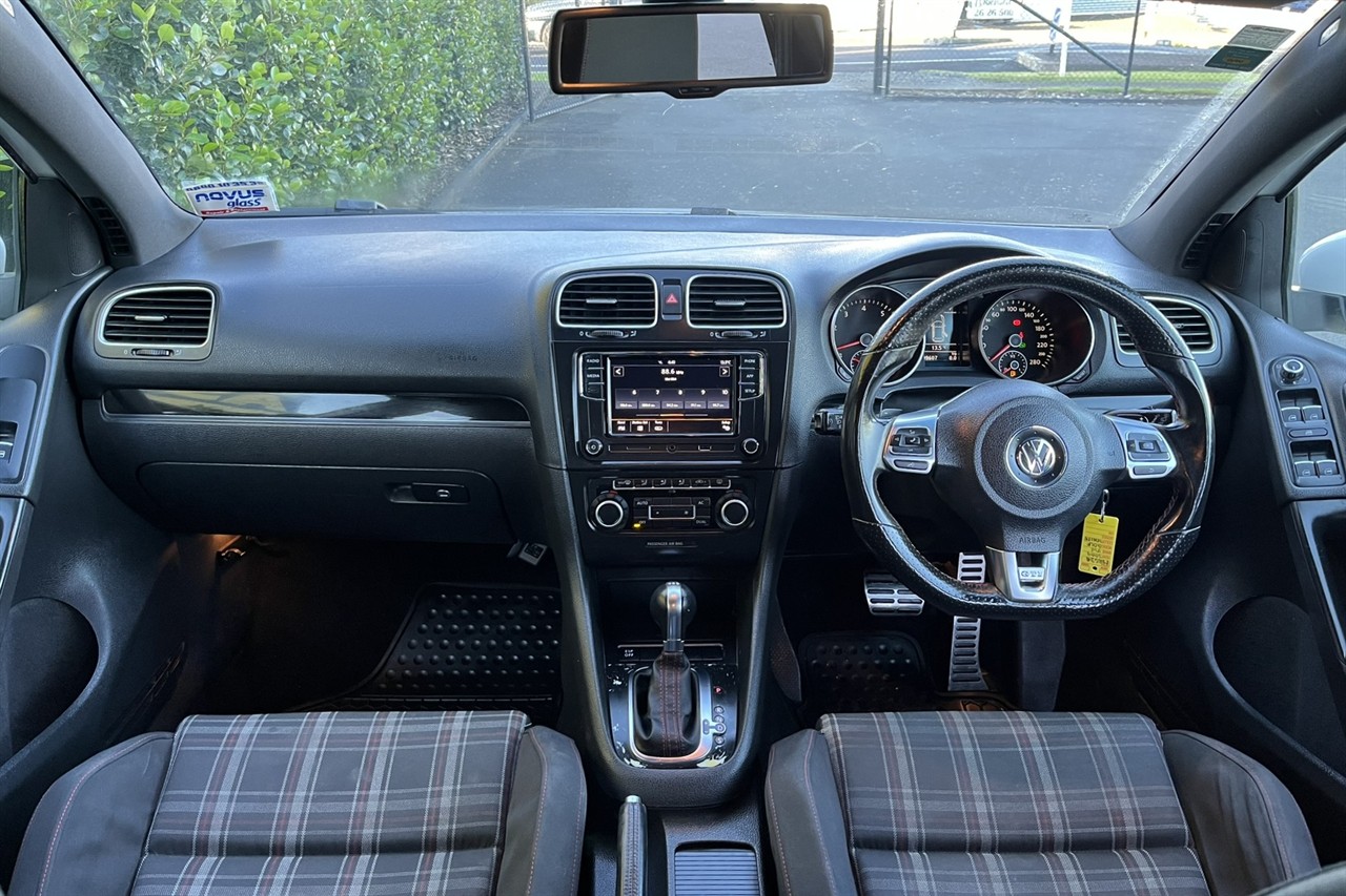 2009 Volkswagen GOLF