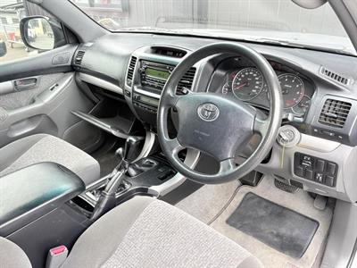 2005 Toyota Landcruiser Prado - Thumbnail